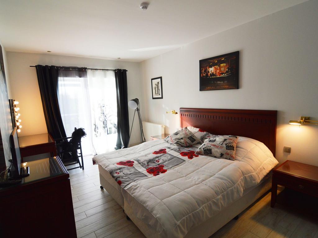 Chateau Crawhez Thimister Bagian luar foto